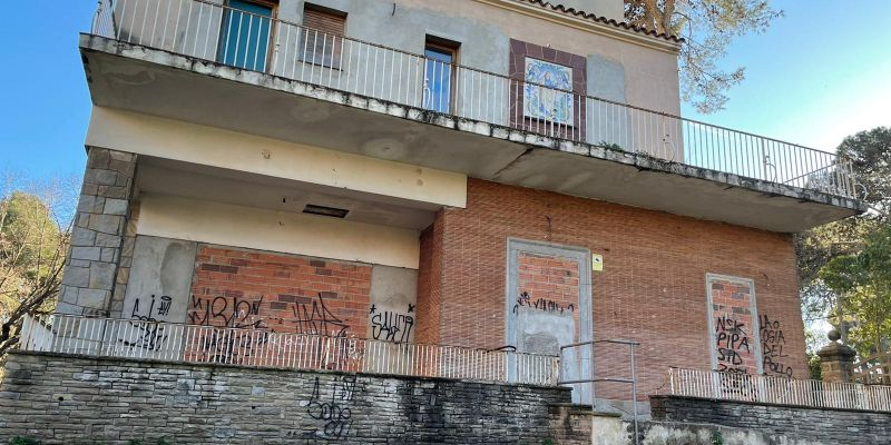 Una altra part de la façana de la torre Salduba. FOTO: NHS