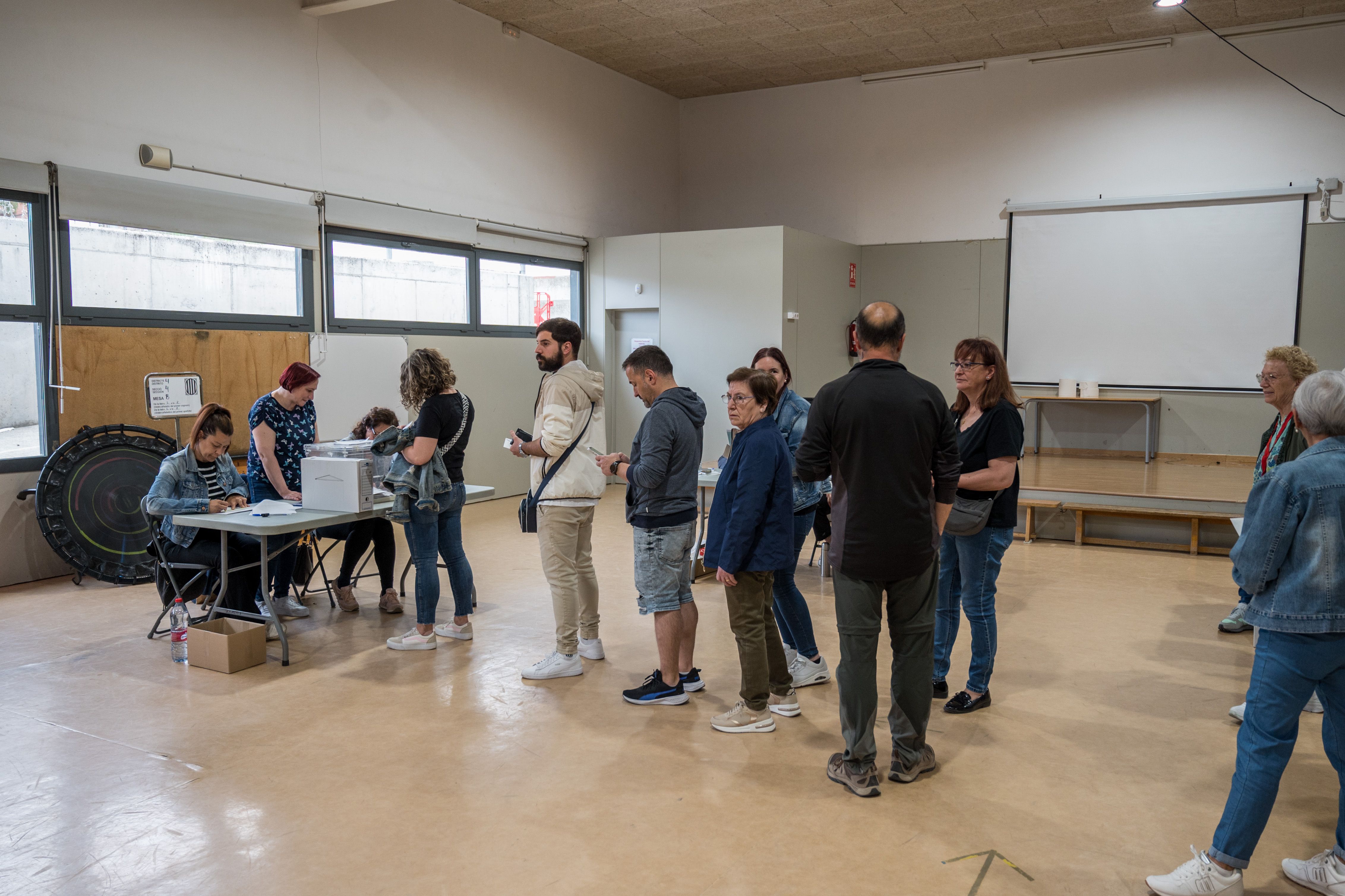 Eleccions al Parlament de Catalunya 2024 a Rubí. FOTO: Carmelo Jiménez