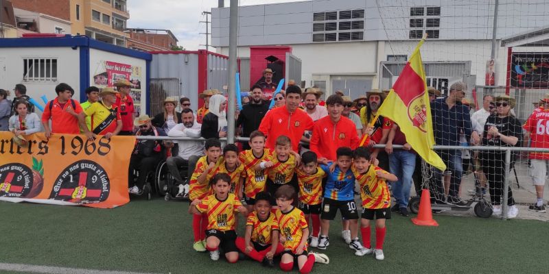 Els més petits es proclamen campions de lliga. FOTO: Cedida