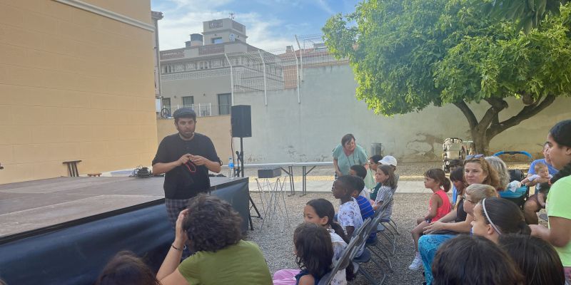 Pau Segalés l'acte de benvinguda dels nens sahrauis. Foto: Redacció.