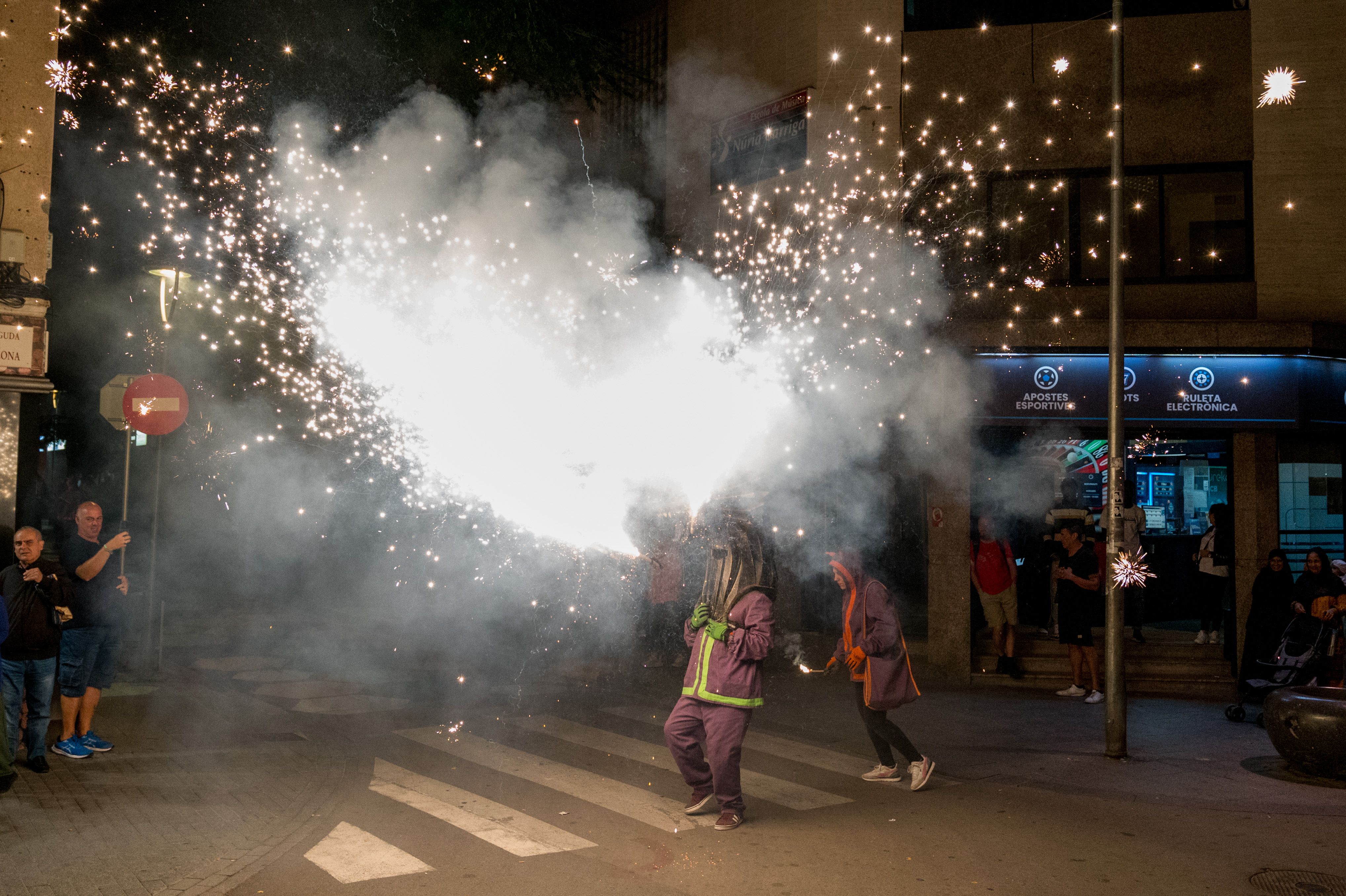 XII Trobada de Bèsties de Foc de Rubí per Sant Roc | FOTO: Carmelo Jiménez