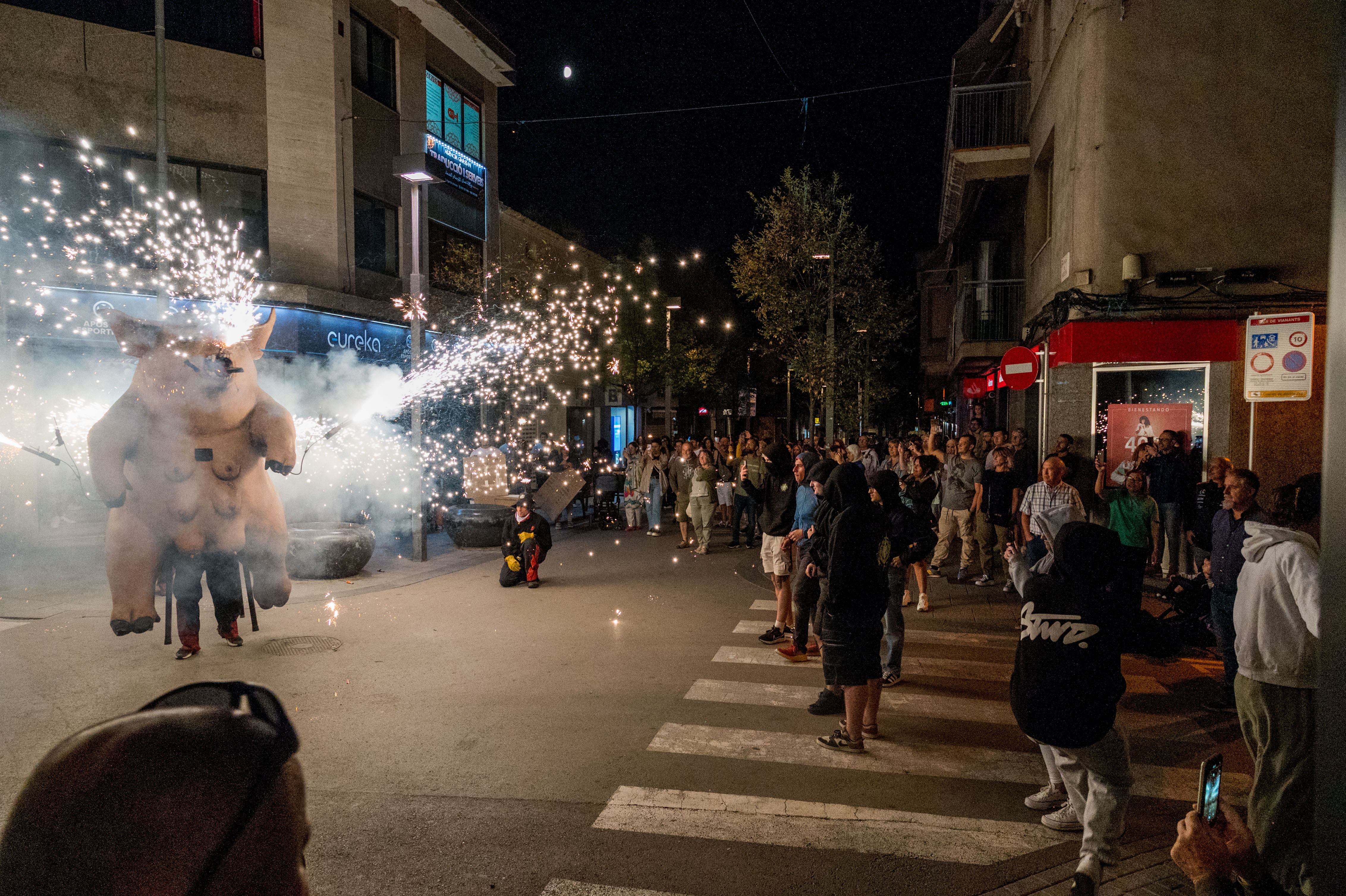 XII Trobada de Bèsties de Foc de Rubí per Sant Roc | FOTO: Carmelo Jiménez