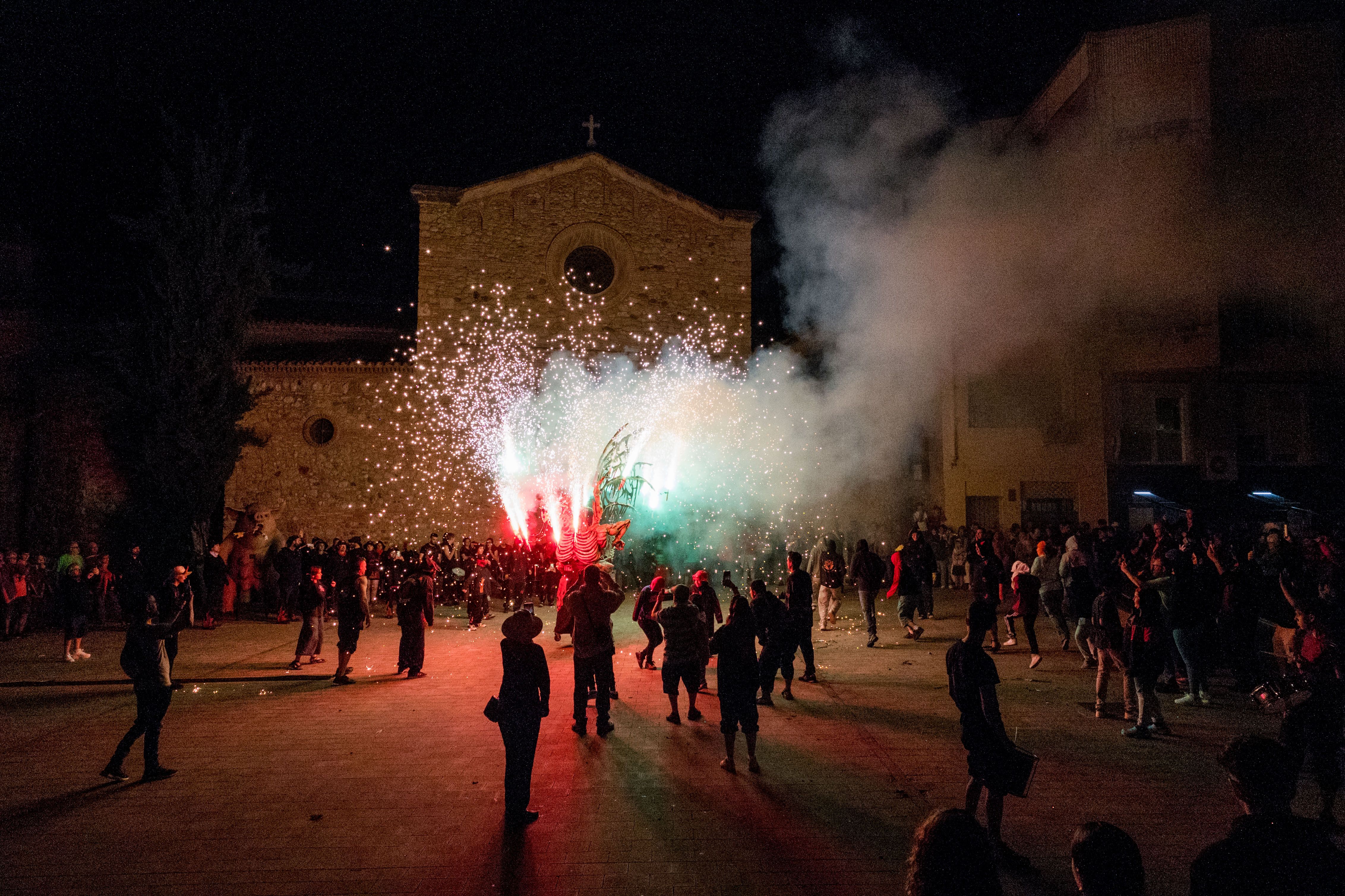 XII Trobada de Bèsties de Foc de Rubí per Sant Roc | FOTO: Carmelo Jiménez