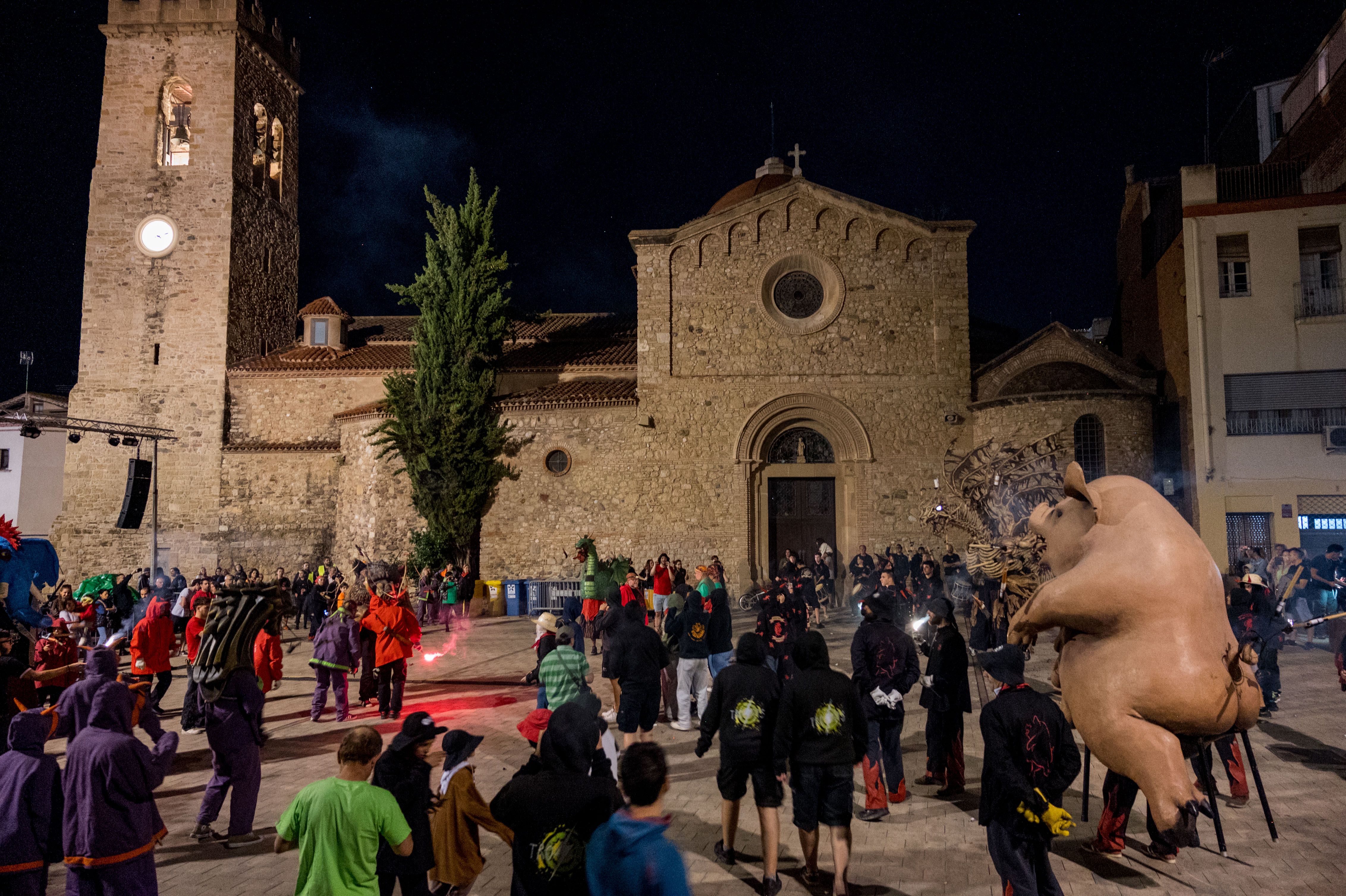 XII Trobada de Bèsties de Foc de Rubí per Sant Roc | FOTO: Carmelo Jiménez