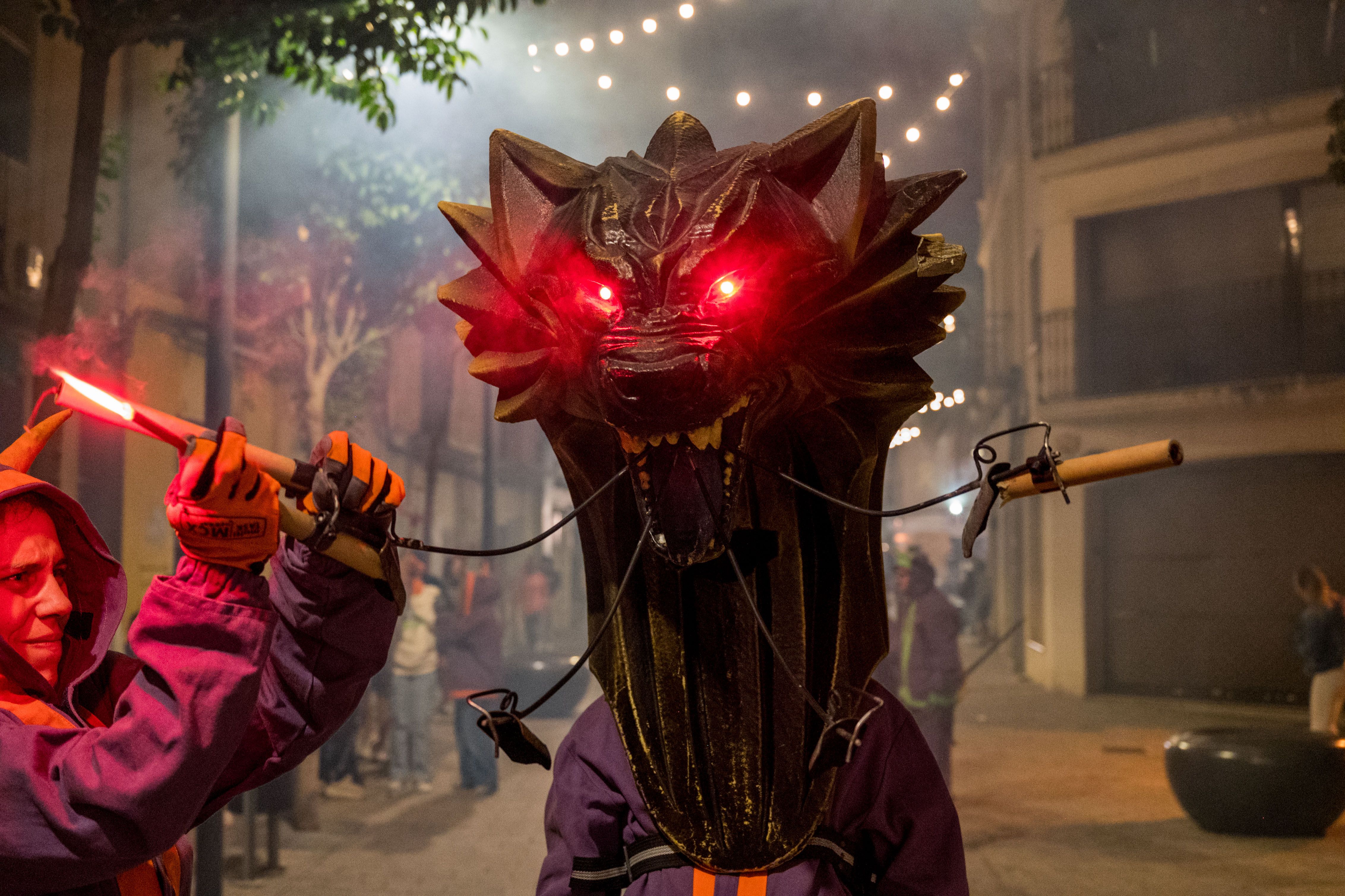 XII Trobada de Bèsties de Foc de Rubí per Sant Roc | FOTO: Carmelo Jiménez