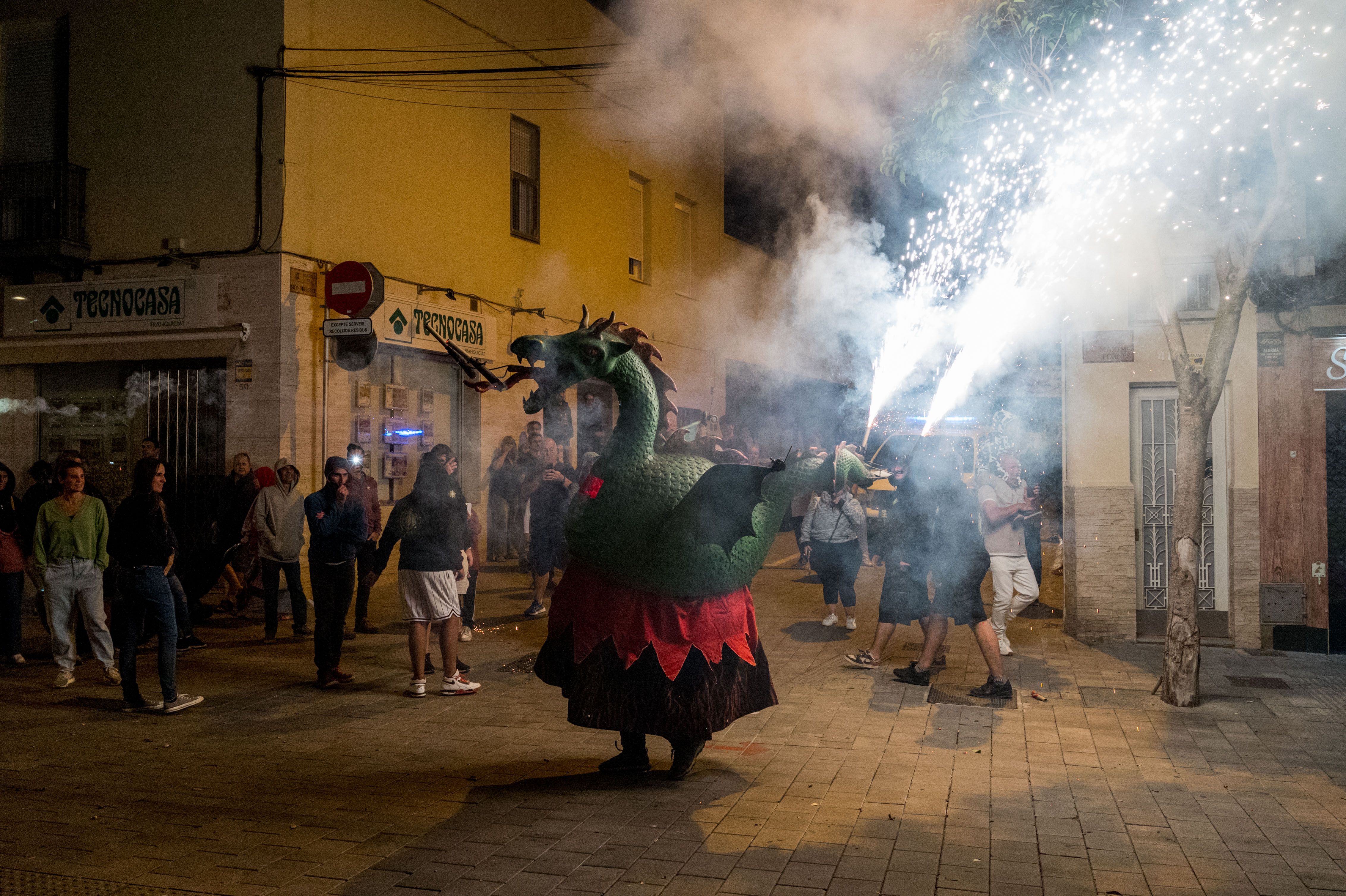 XII Trobada de Bèsties de Foc de Rubí per Sant Roc | FOTO: Carmelo Jiménez