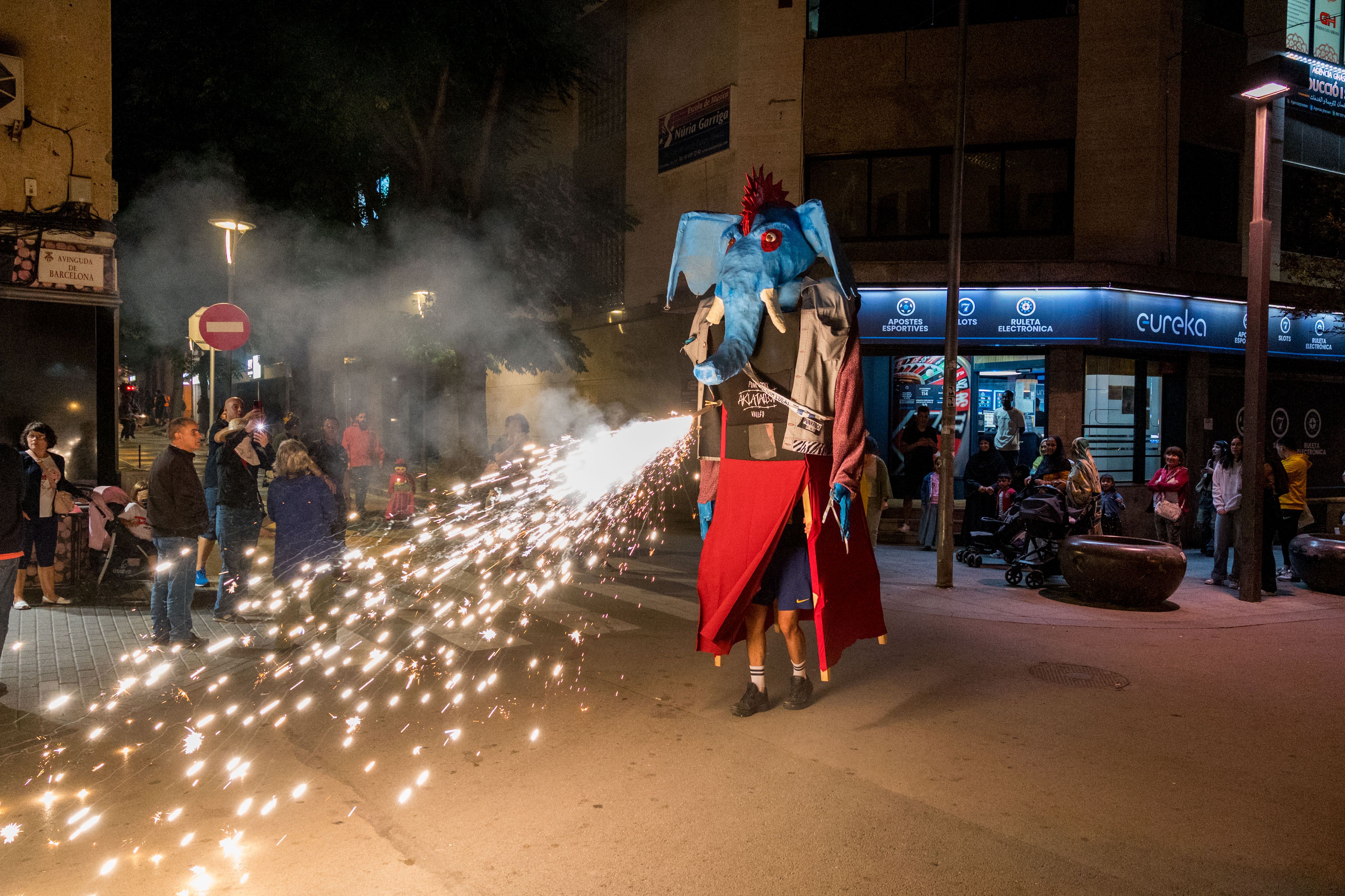 XII Trobada de Bèsties de Foc de Rubí per Sant Roc | FOTO: Carmelo Jiménez