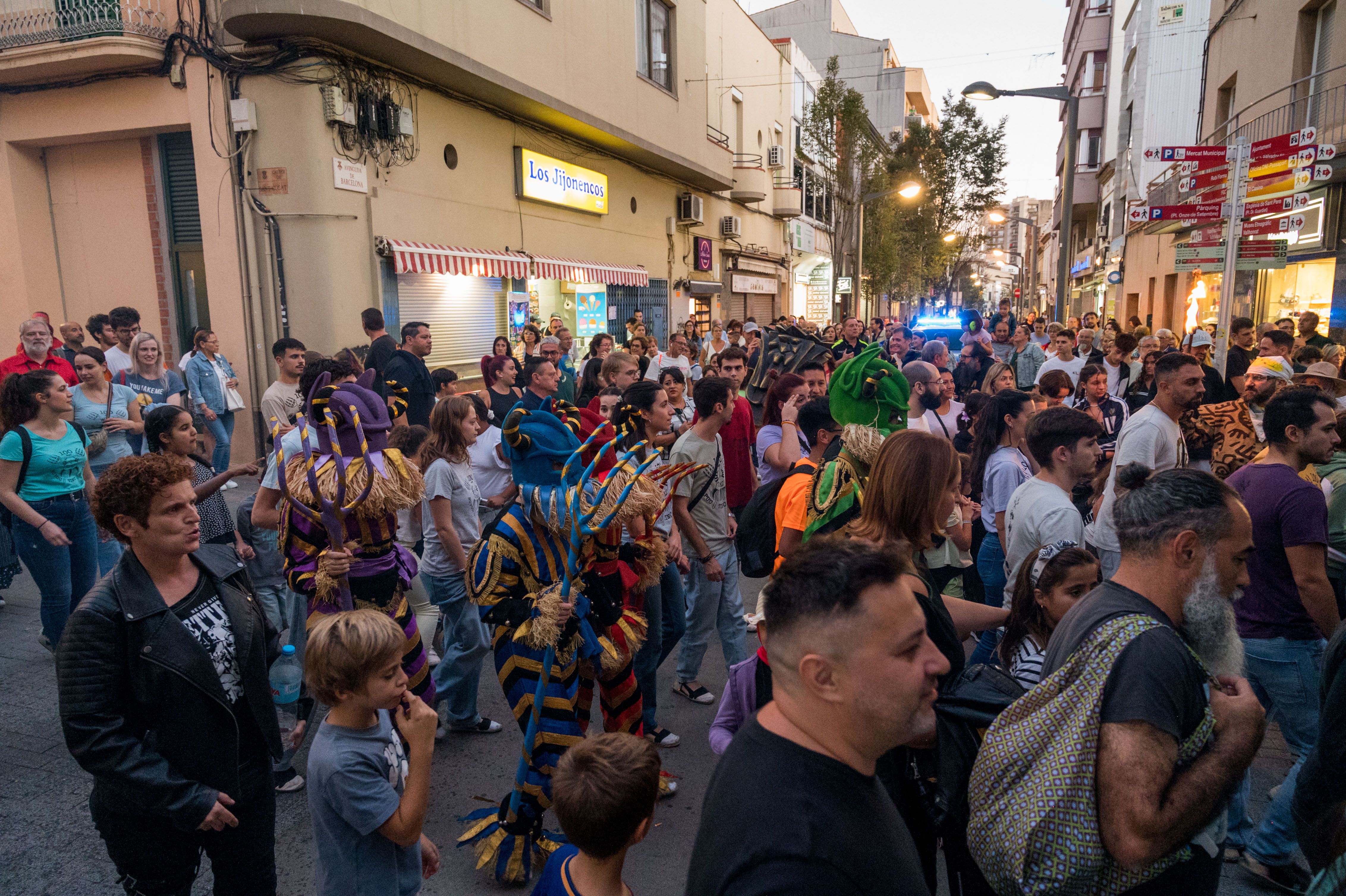 El Seguici No Seguici recorre els carrers de Rubí FOTO: Carmelo Jiménez