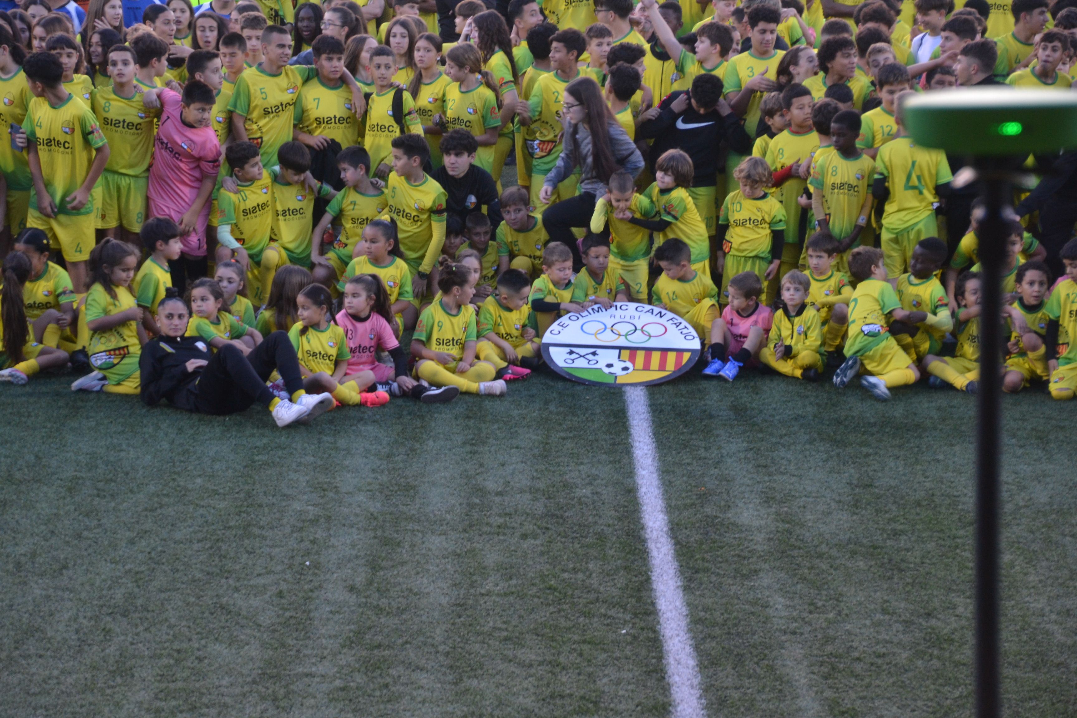 Presentació dels equips del CE Olimpic Can Fatjó