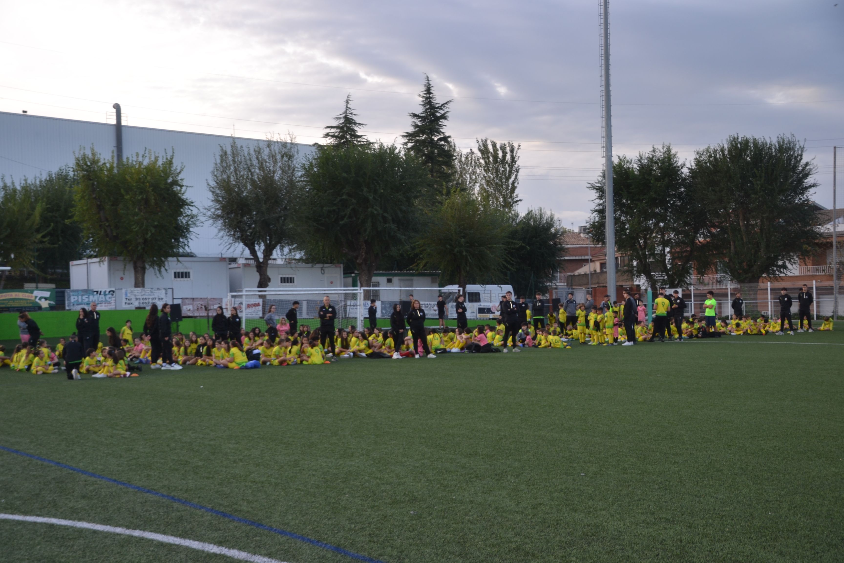 Presentació dels equips del CE Olimpic Can Fatjó