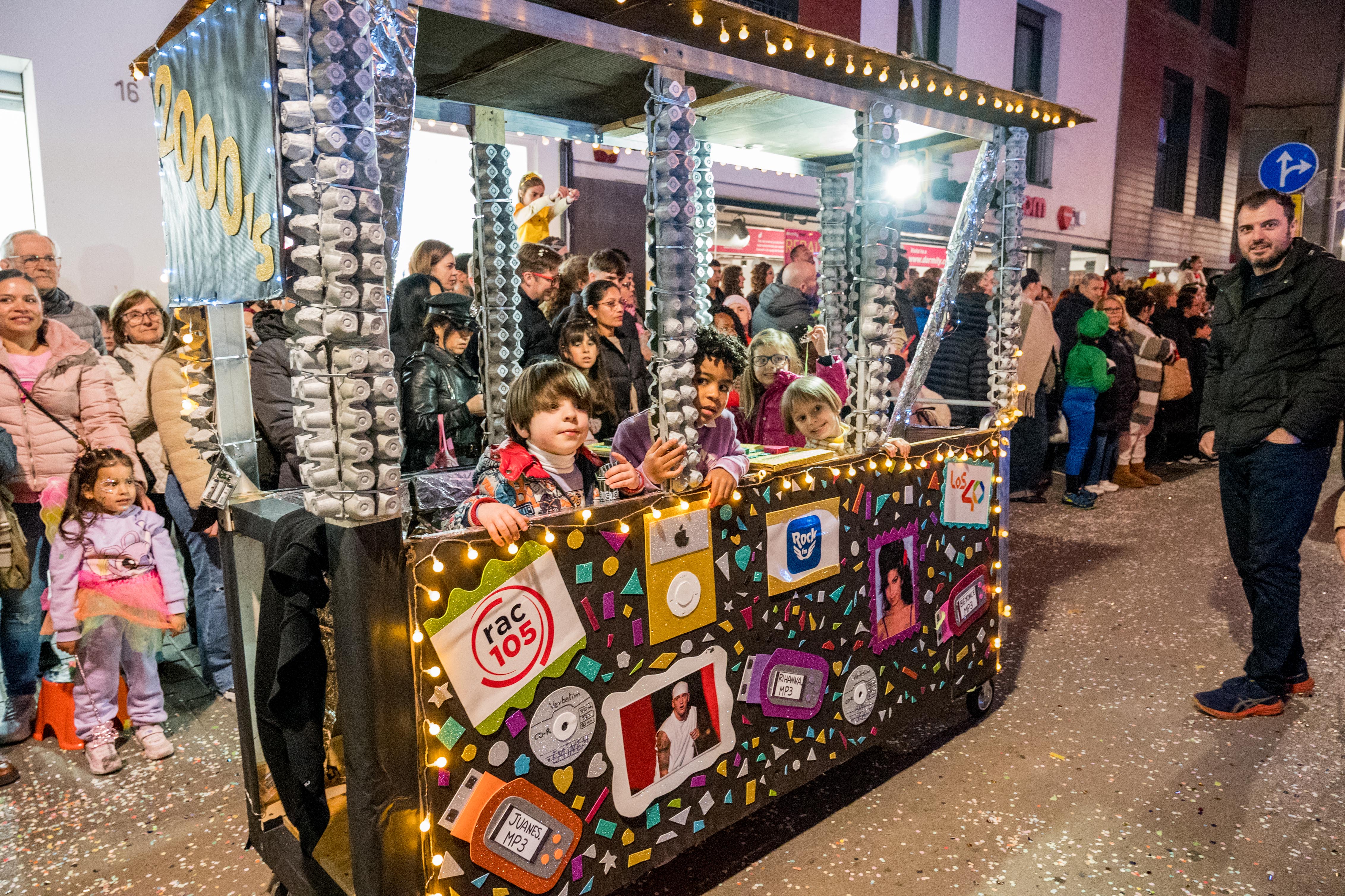 Rua de Comparses de Carnaval 2025 a Rubí FOTO: Carmelo Jiménez