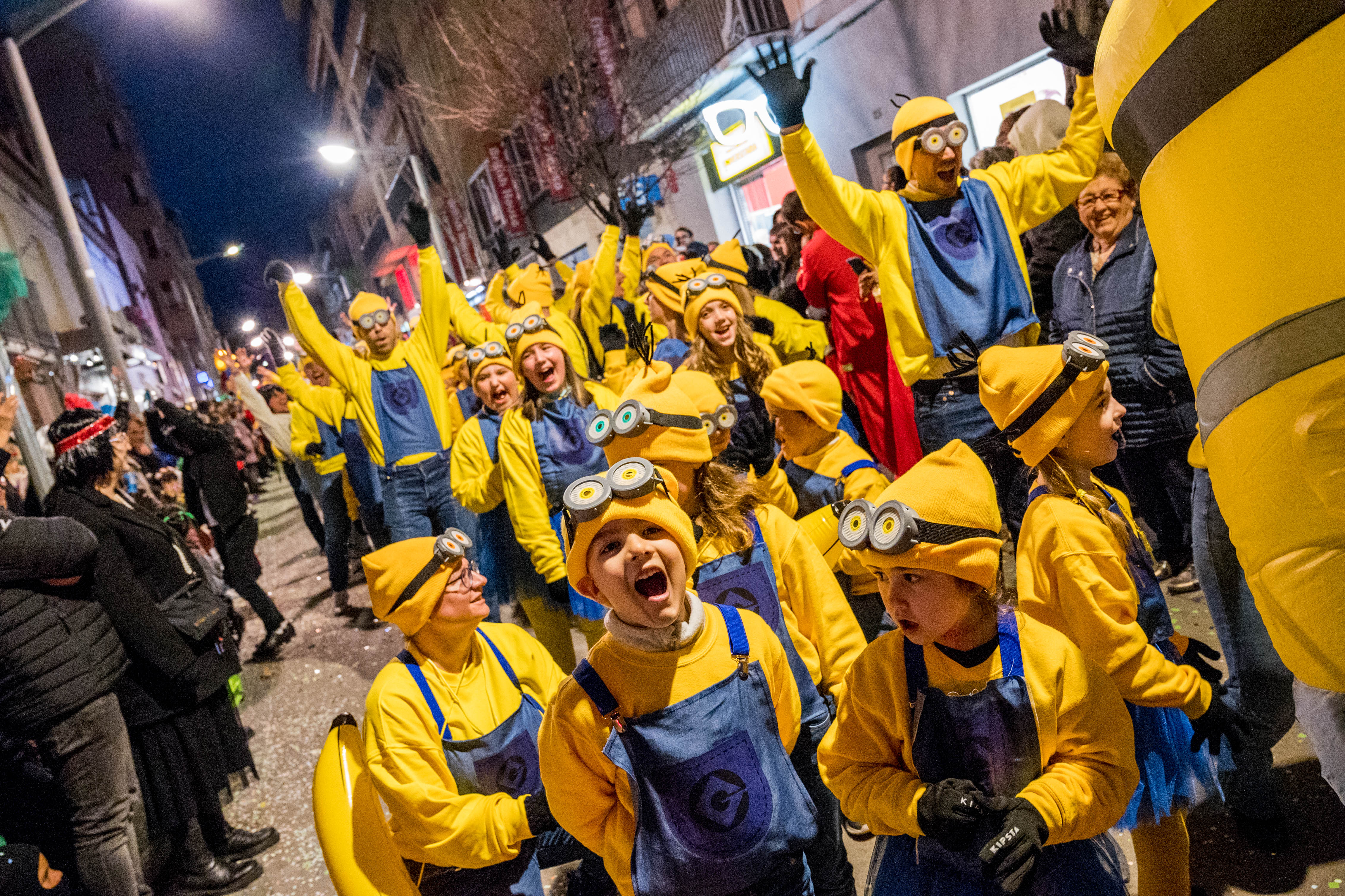 Rua de Comparses de Carnaval 2025 a Rubí FOTO: Carmelo Jiménez